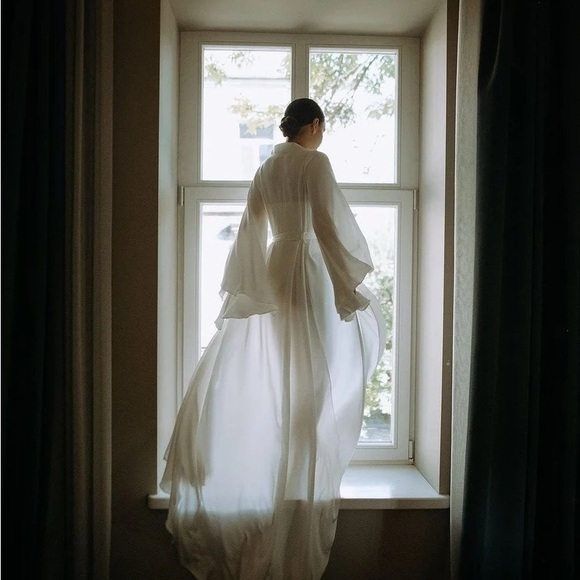 Kimono Wedding Robe - Picture 2 of 3